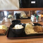 Enishi - 豚生姜焼き定食＋クリームコロッケ