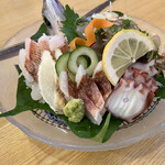 かもめ食堂 - 刺し身の盛合せ
