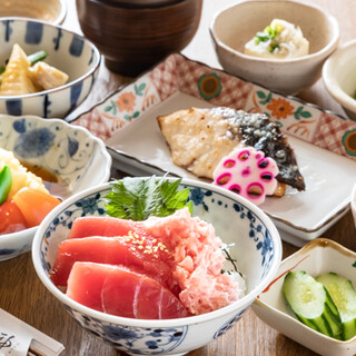 多彩なランチ御膳・夜の定食をご用意◎お食事のみ歓迎！