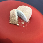 プレゼンテ スギ - わらび餅　中はローズマリーのパンナコッタ