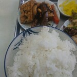 大衆食堂ちとせ - ご飯、小鉢