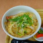 小さな食堂 ヒロ - 海老玉子とじ丼 (税込)550円 ※角度を変えて(2022.06.02)