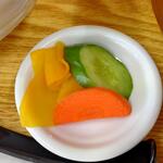 小さな食堂 ヒロ - 漬物 ※拡大 (2022.06.02)