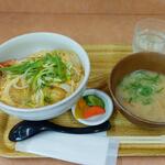 小さな食堂 ヒロ - 海老玉子とじ丼 (税込)550円 (2022.06.02)