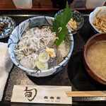 喜食家 - 釜揚げしらす&生しらす丼、¥1,400