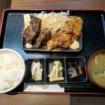 Gou No Meshi - から揚げとレバーフライ定食　850円