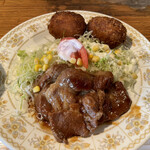 Big - 豚肉しょうが焼と玉子クリームコロッケセット飲物付1000円