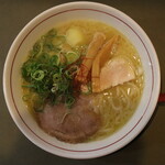 麺や 雅流 - 鶏豚白湯ラーメン(800円、真上から)