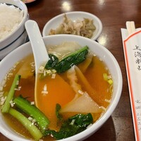 三和楼 - ワンタン入りスープ 三和楼 - ワンタン入りスープ