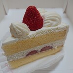 銀座コージーコーナー - 苺のショートケーキ