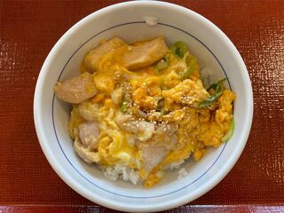 なか卯 - 塩だし親子丼のアップ