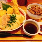 讃岐うどん　志成 - 