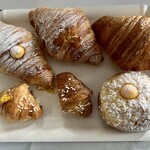 Baratti & Milano - 夜の内に甘党の婿が二個も食べてしまった