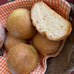 Le Midi - 本日のパンは3種　ほうれん草パン、ハニーパン、フランスパン