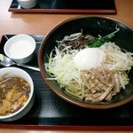 上海油そば（ランチ：麻婆豆腐＆杏仁豆腐付き）750円