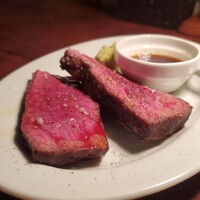 カルネジーオ イースト - 