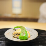 富小路 やま岸 - ☆天然うなぎ（琵琶湖）と万願寺唐辛　出汁酢がけ