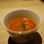酒と女と鶏と麺 - 鶏白湯のフカヒレスープ(スンドゥブ風)