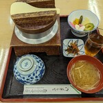 花輪ドライブインすずき - 料理写真:五目釜めし定食¥1100-