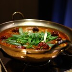 酒と女と鶏と麺 - 身体がポカポカのタッカンマリ＆フカヒレ姿身