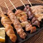 Hakata Motsunabe Yasai Makigushi Yakitori Mammaru - 焼き鳥　5種盛り合わせ