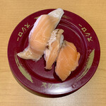 スシロー - サーモン三貫盛り ¥170