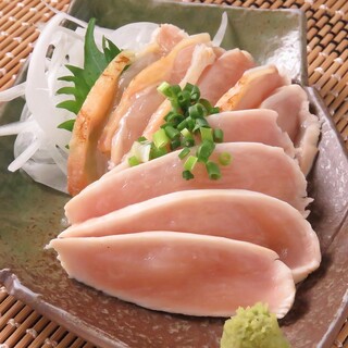 Hakata Motsunabe Yasai Makigushi Yakitori Mammaru - 薩摩地鶏のタタキ
