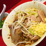 ラーメン二郎 - 汁なし半分＋ニンニク多め＋青ネギ