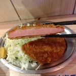 立呑み晩杯屋  - この厚みで\250