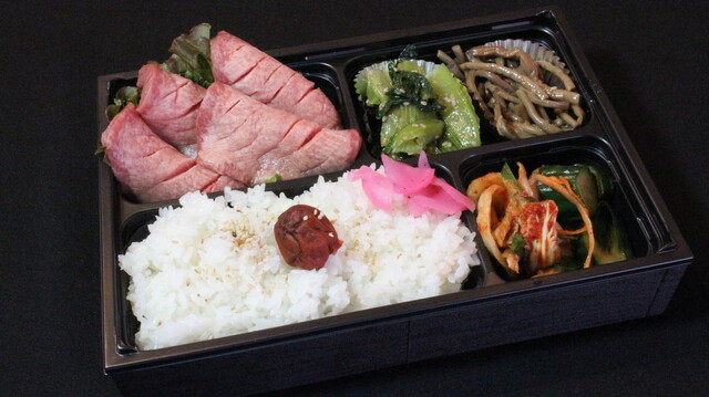 自社牧場直営！「水晶プレート」で食べる極撰サーロイン！』by yoko