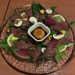 ヒトエ ナトゥーラ - 鹿肉ユッケ