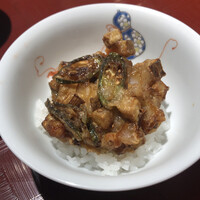 天ぷら 大坂屋 草哲 - かき揚げ丼　もっと食べたい位に上品な量