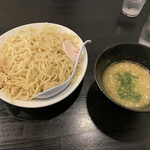 濃厚鶏ソバ 麺 ザ クロ - 