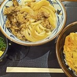 丸亀製麺 - 肉うどんと親子丼