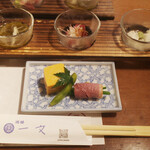 Ichimon - おきまり酒膳(800円) 嶺岡豆腐、マグロのわさび和え、もずく酢、合鴨のねぎ巻き、あん肝豆腐、枝豆