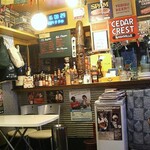 ベンベラ・ネットワークカンパニー - キッチュな店内