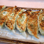 東京荻窪中華そば　春木屋 めんめん - 餃子美味しいですね。