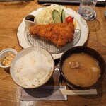 Front du CHATON - ロースかつ定食