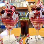 ヴァンヴェール珈琲 - アメリカンチェリーパフェ(単品700円)