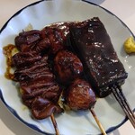 久保家商店 - 【味噌おでん】
      【左】❀〖どて〗(120えん)
      【中】❀〖小玉？〗(120えん)
      【右】❀〖とうふ〗(120えん)