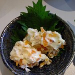 久保家商店 - 黒板メニュー】～
      ❀〖信州サ－モンのスモークジャ－キ－とクリ－厶チ－ズあえ〗(390えん)