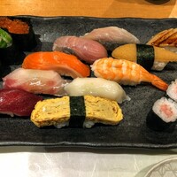 すし 堺 - すし 堺　みなと(13貫+巻物)小鉢・お椀付き1400円