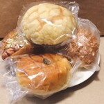 ベーカリー ハナ - 今日のパン（お皿21㎝）