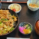 みふみ屋肉店 - 