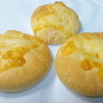 Wiriwinki - チーズの何とかパン90円