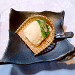 合掌レストラン 大藏 - 二品目はざる豆腐。クリーミーな口当たりとはこのこと！ 大豆本来の香りを感じます