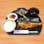 Stewed mackerel set meal