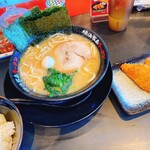 横浜家系ラーメン 有楽家 - 