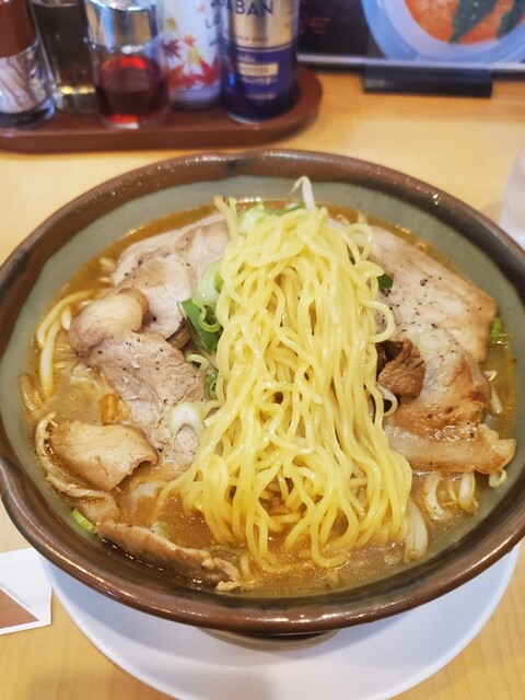 どん八 - 花巻（ラーメン）の写真
