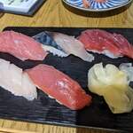 寿司と日本酒よってき - 各種握り寿司